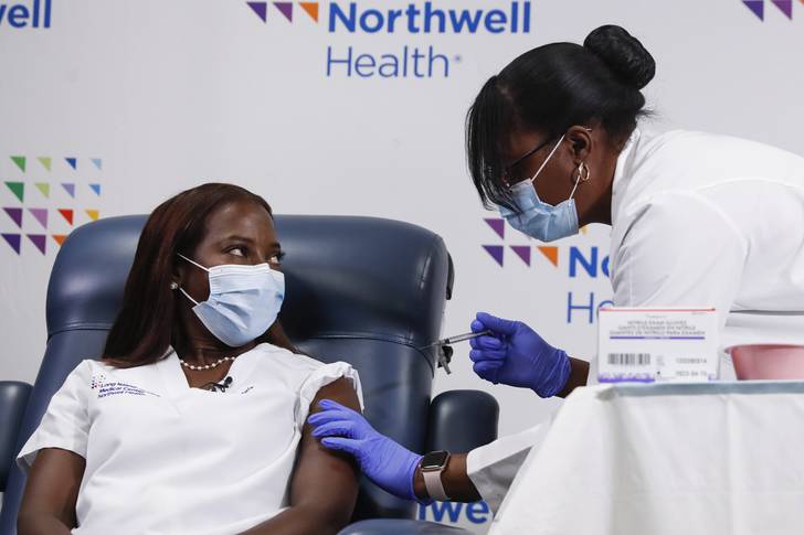 Nurse Sandra Lindsay receives the second dose of a Pfizer coronavirus vaccine at Long Island Jewish Medical Center on January 4th, 2021 in Queens.